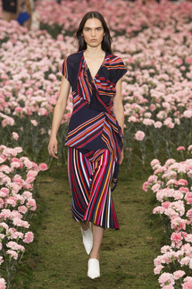 Tory Burch Fall 2018 Ready-to-Wear Tory Burch  осень зима 2018 коллекция неделя моды в Нью Йорке Mainstyles